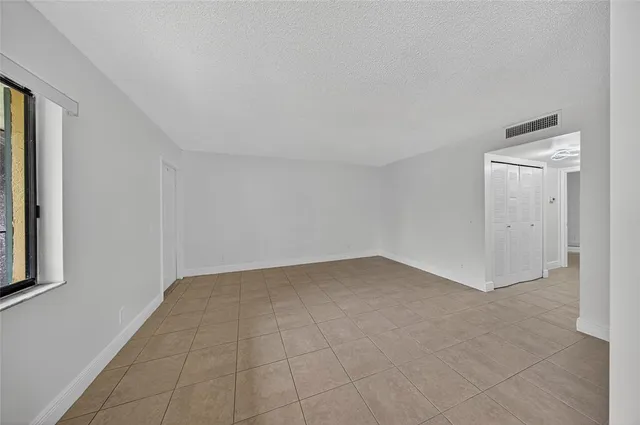 $1,990 | 913 Meadows Circle, Unit 913, Boynton Beach, FL 33436