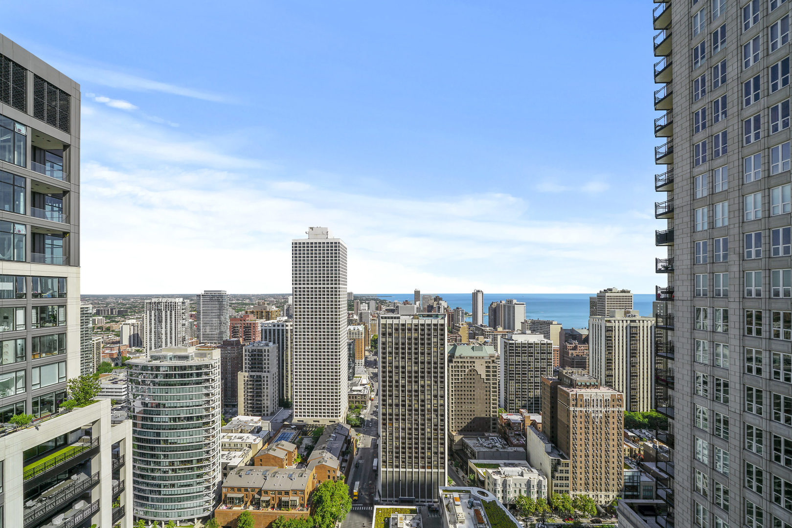 10 East Delaware Place, Unit 18E Chicago, IL 60611 - Photo 44 of 57