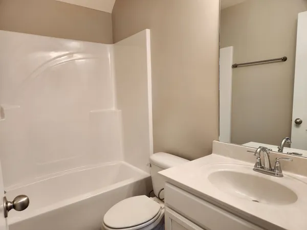 $358,900 | 2910 Vly Farms Drive, Christiana, TN 37037