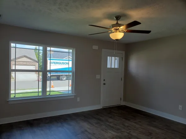 $358,900 | 2910 Vly Farms Drive, Christiana, TN 37037
