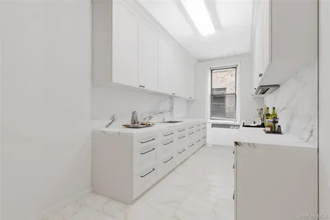 $450,000 | 43-08 41st Street, Unit 2H | Sunnyside