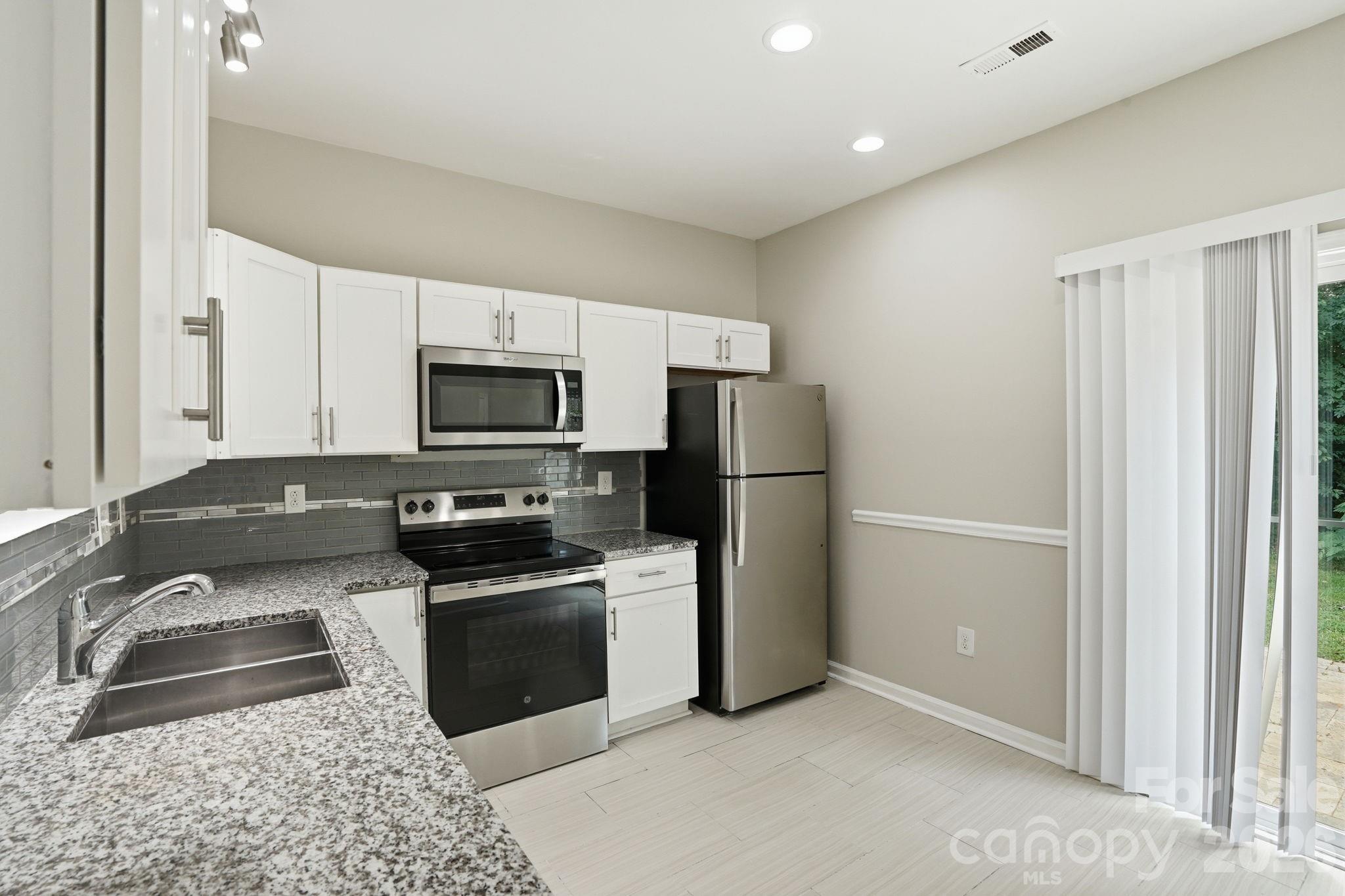 5232 Javitz Road Charlotte, NC 28216 - Photo 16 of 31 Gallery Image 16