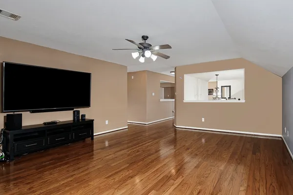 $399,700 | 610 Manchester Trail Drive, Spring, TX 77373