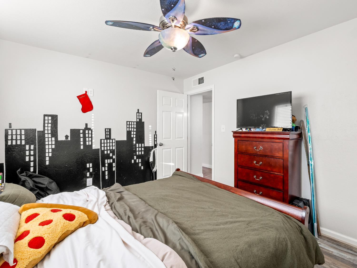 3279 West Rialto Avenue Fresno, CA 93722 - Photo 16 of 30