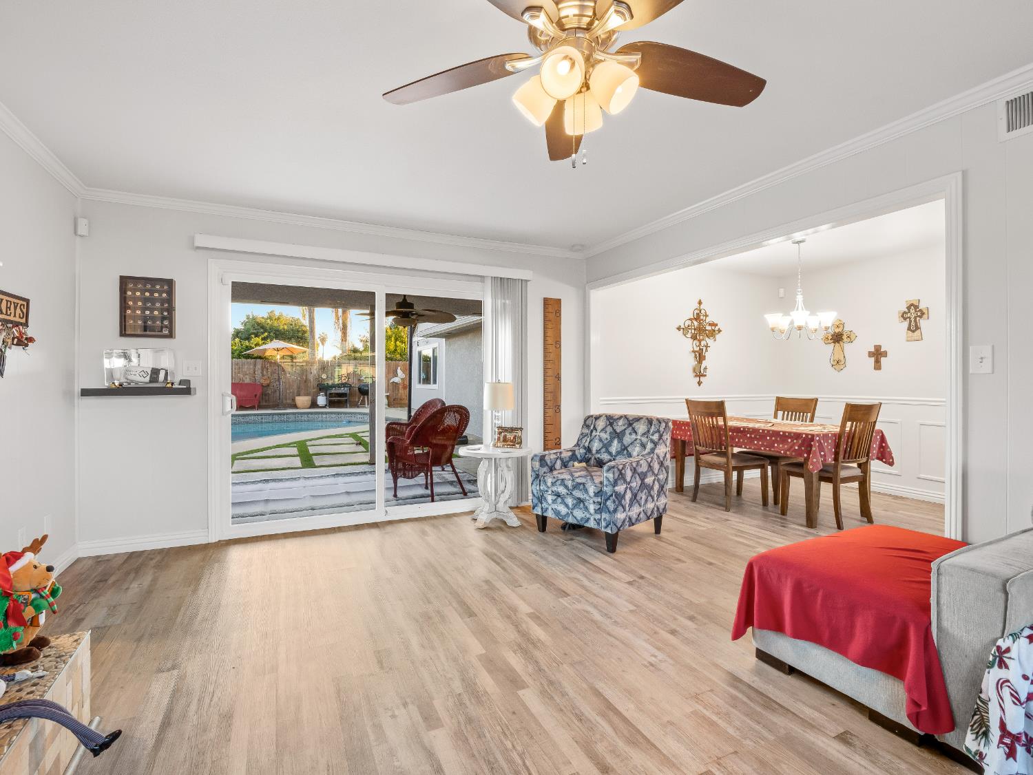 3279 West Rialto Avenue Fresno, CA 93722 - Photo 8 of 30