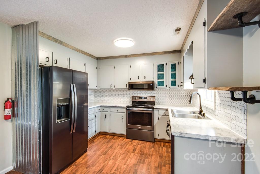 4928 Tumbling Creek Road Conover, NC 28613 - Photo 13 of 37 Gallery Image 13