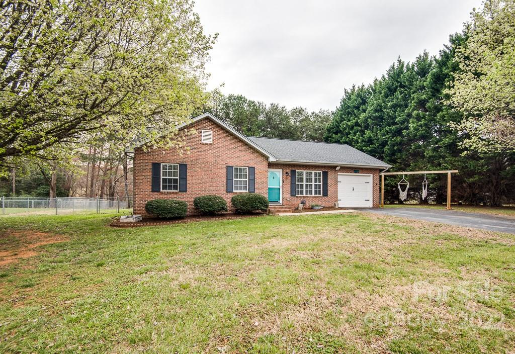 4928 Tumbling Creek Road Conover, NC 28613 - Photo 2 of 37 Gallery Image 2
