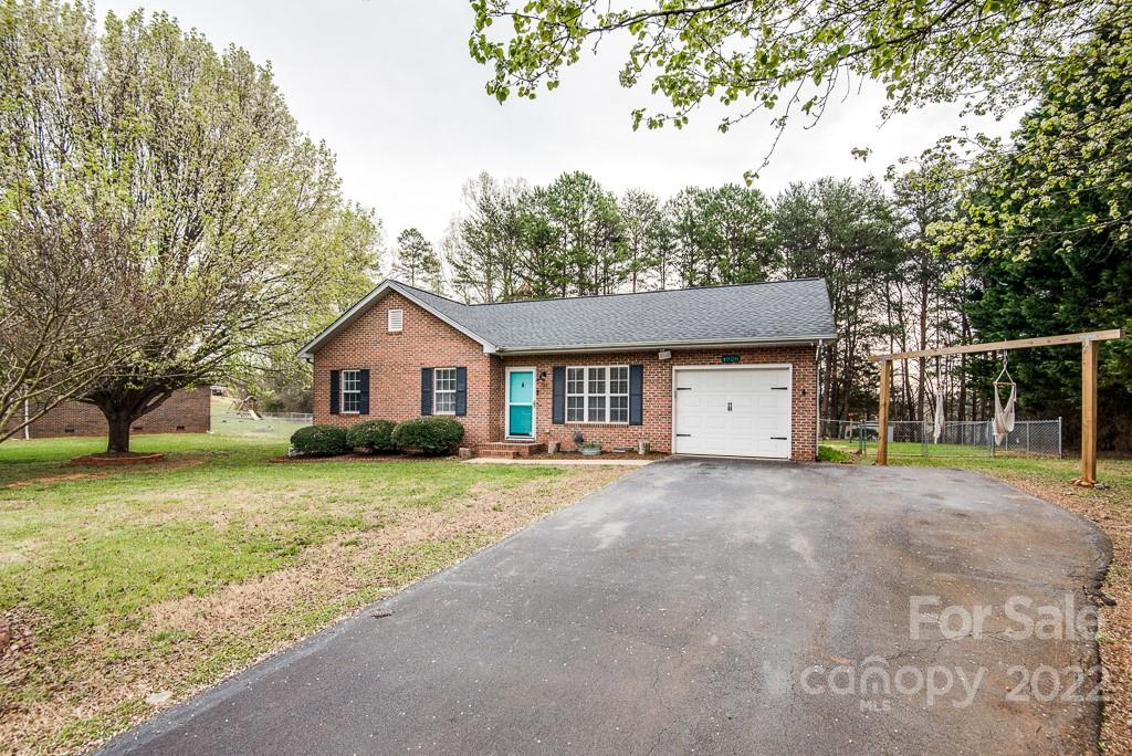 4928 Tumbling Creek Road Conover, NC 28613 - Photo 3 of 37 Gallery Image 3