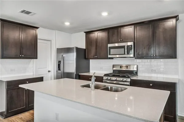 $1,800 | 7236 Dancing Wind Lane, Del Valle, TX 78617