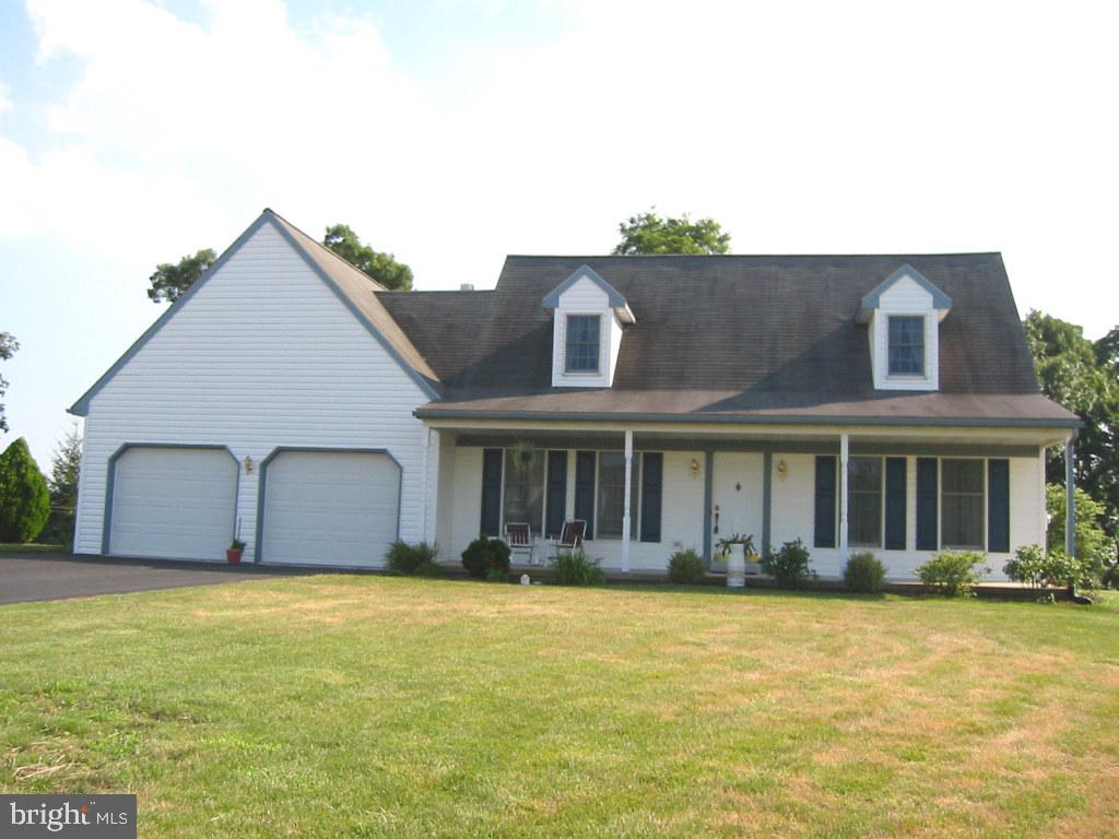 279 Raspberry Road Leola, PA 17540 - Photo 1 of 12 Gallery Image 1