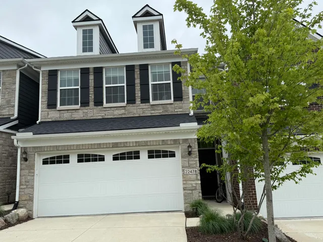 $3,200 | 22478 Woodbridge Lane, Novi, MI 48375