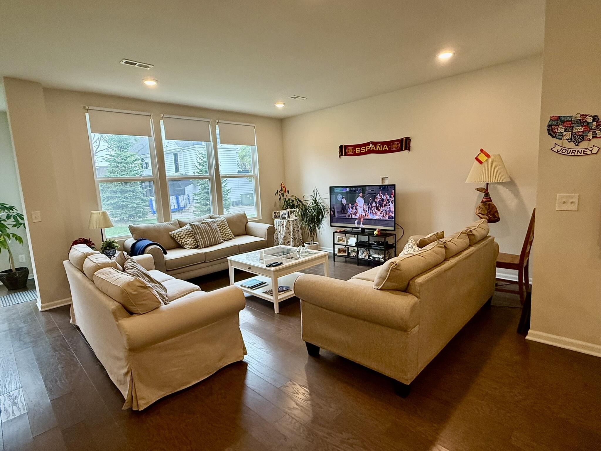 22478 Woodbridge Lane Novi, MI 48375 - Photo 6 of 30 5