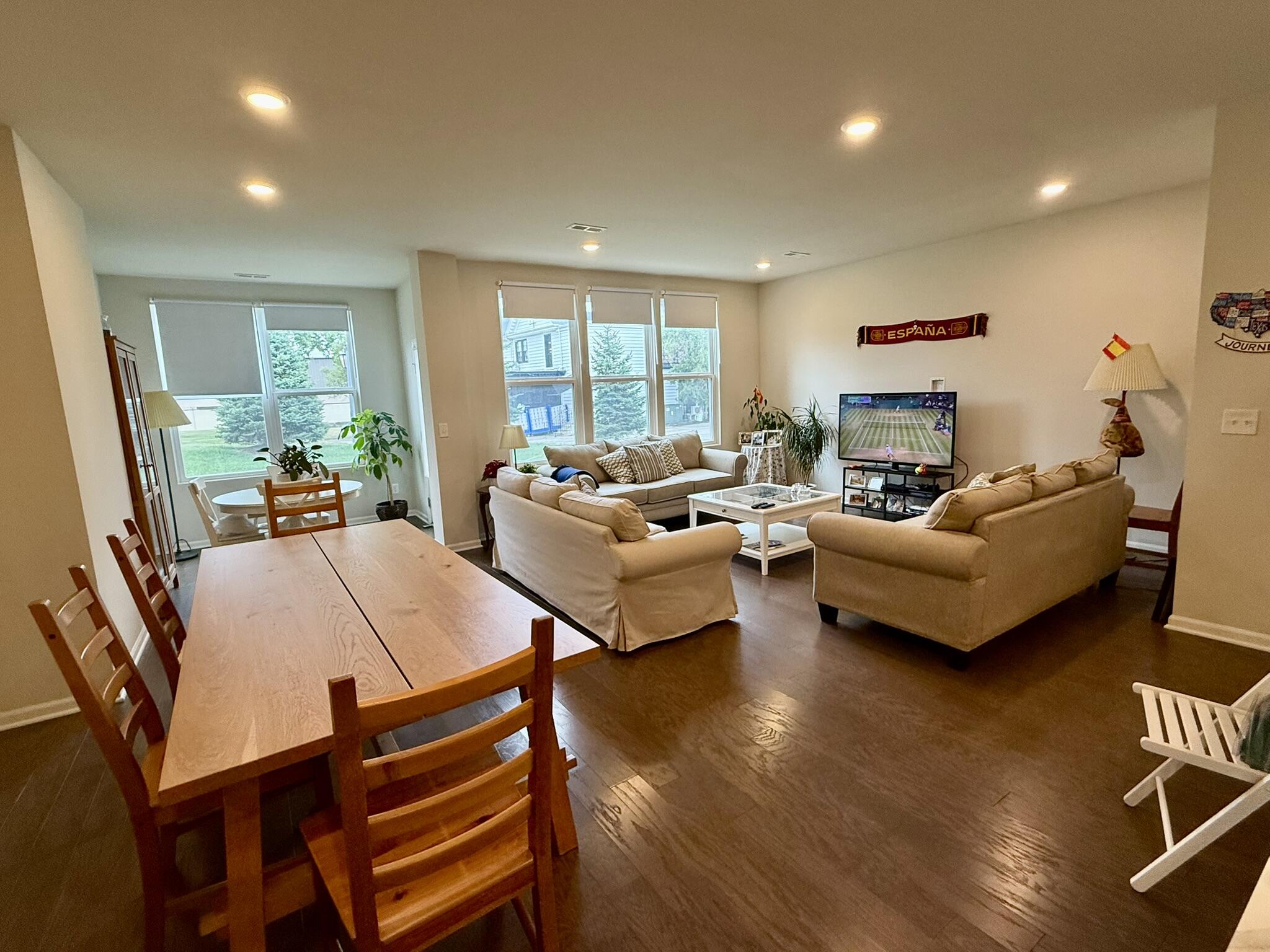 22478 Woodbridge Lane Novi, MI 48375 - Photo 9 of 30 7