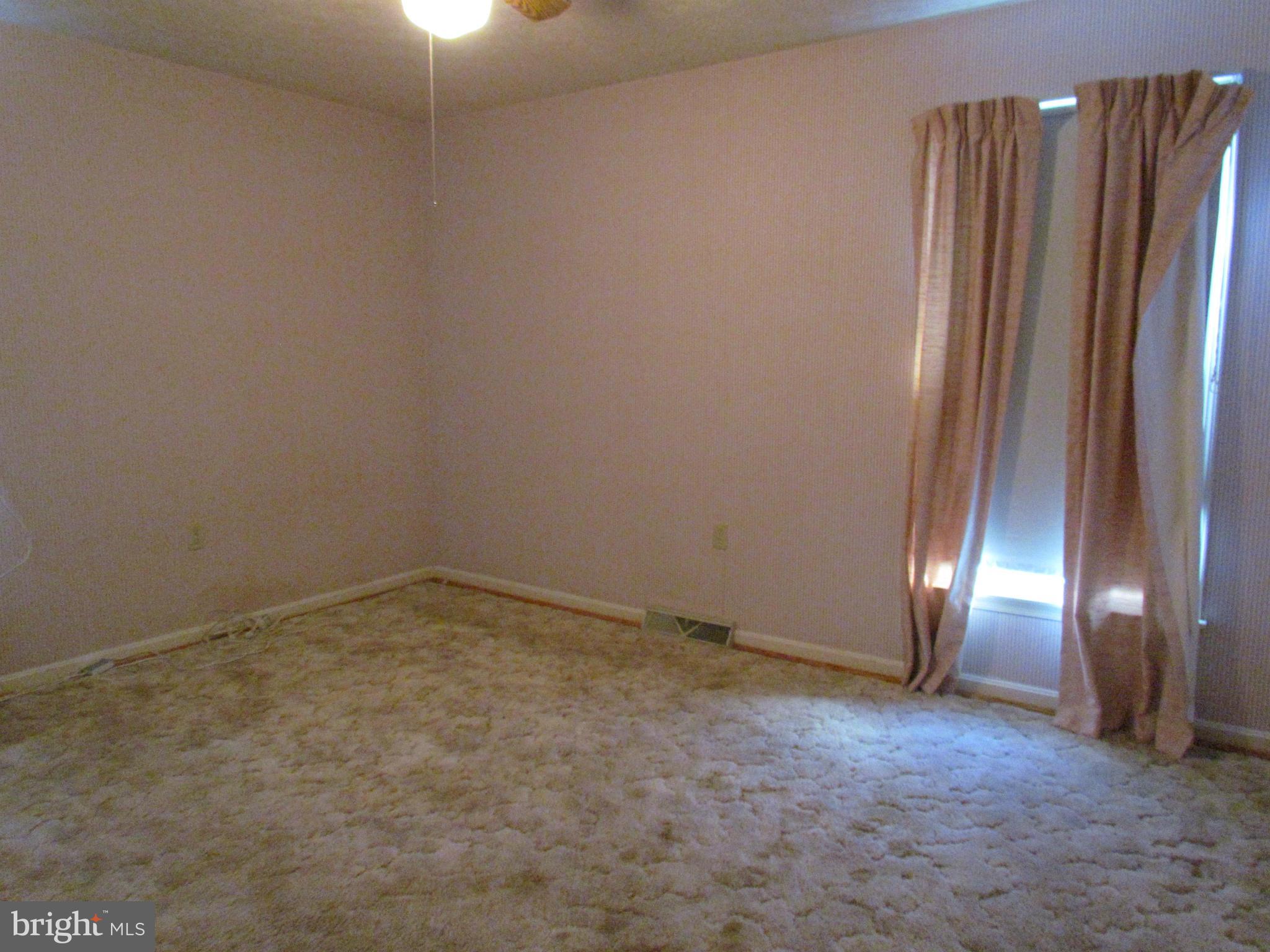 115 Tuscarora Road Winchester, VA 22603 - Photo 5 of 12 Bedroom