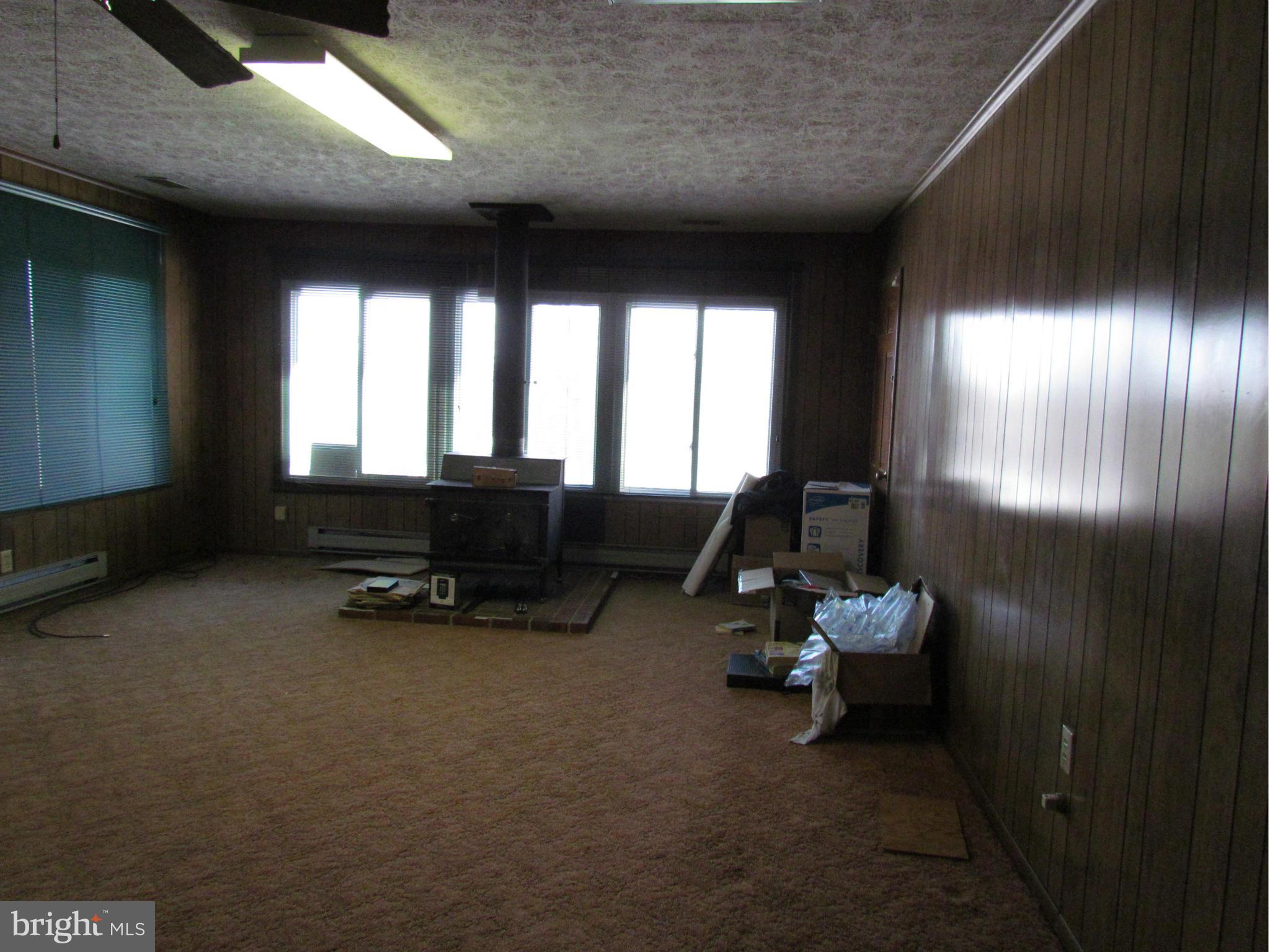 115 Tuscarora Road Winchester, VA 22603 - Photo 10 of 12 Family Room