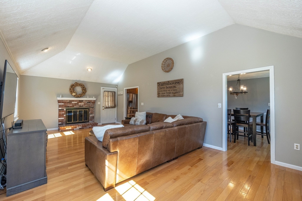 102 A Nashua Road Pepperell, MA 01463 - Photo 15 of 42