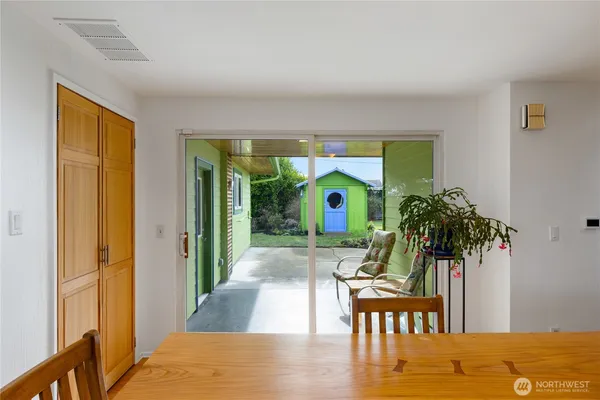 $600,000 | 16005 Laconner Whitney Road, La Conner, WA 98257