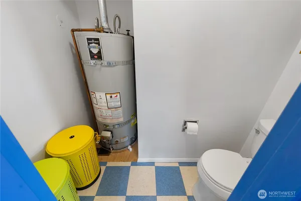 $600,000 | 16005 Laconner Whitney Road, La Conner, WA 98257