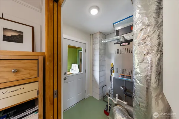 $600,000 | 16005 Laconner Whitney Road, La Conner, WA 98257