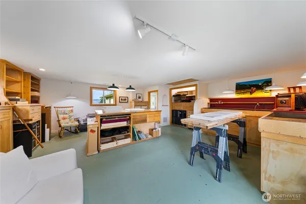 $600,000 | 16005 Laconner Whitney Road, La Conner, WA 98257