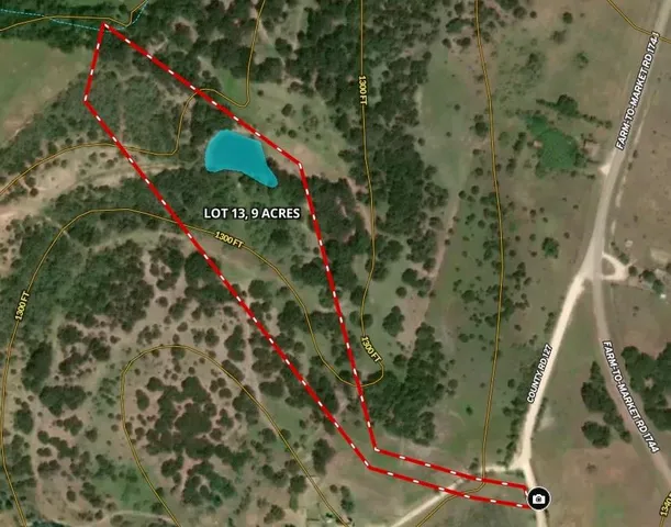 a view of a tennis court