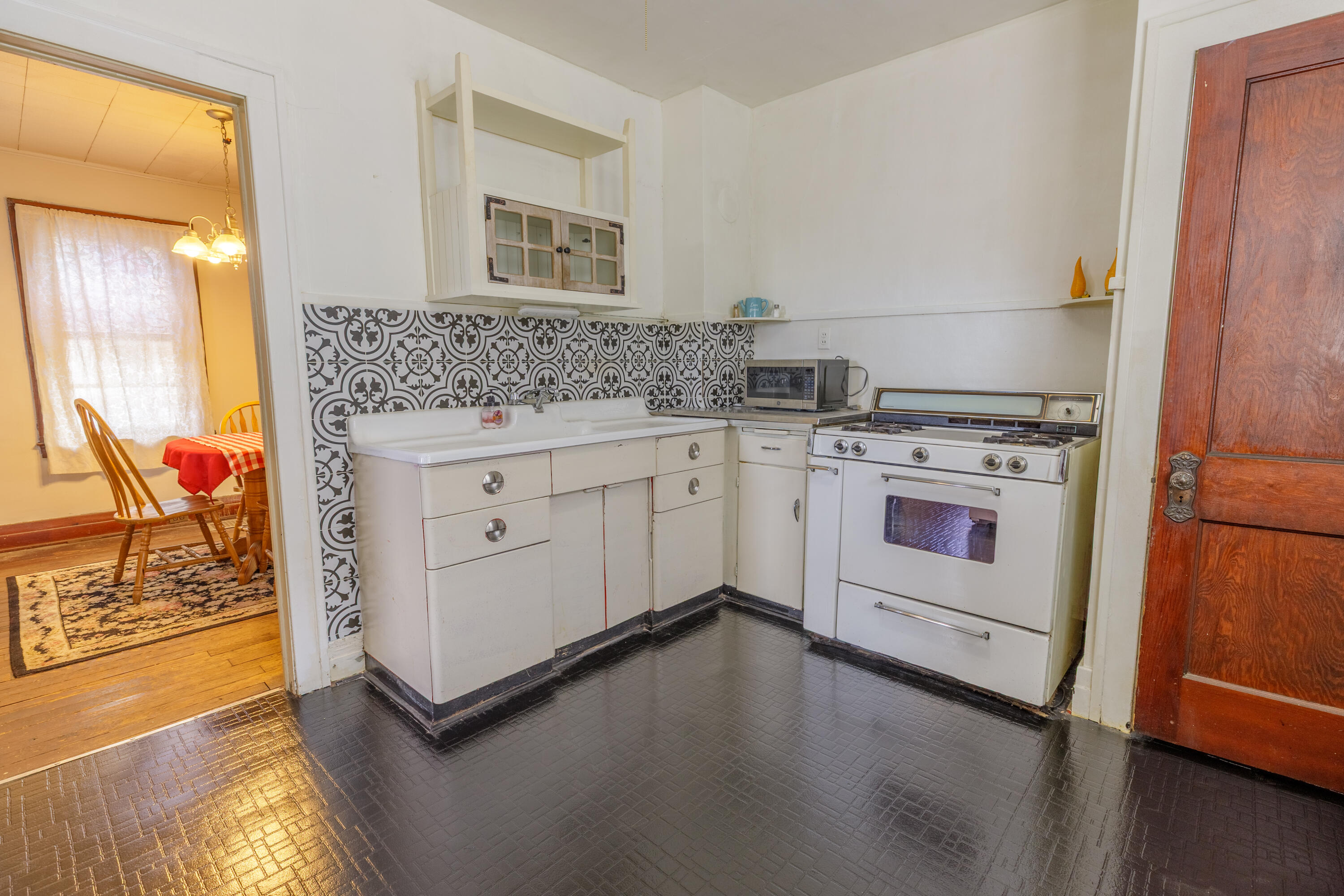 360 Burke Street River Rouge, MI 48218 - Photo 11 of 40 360 Burke-15