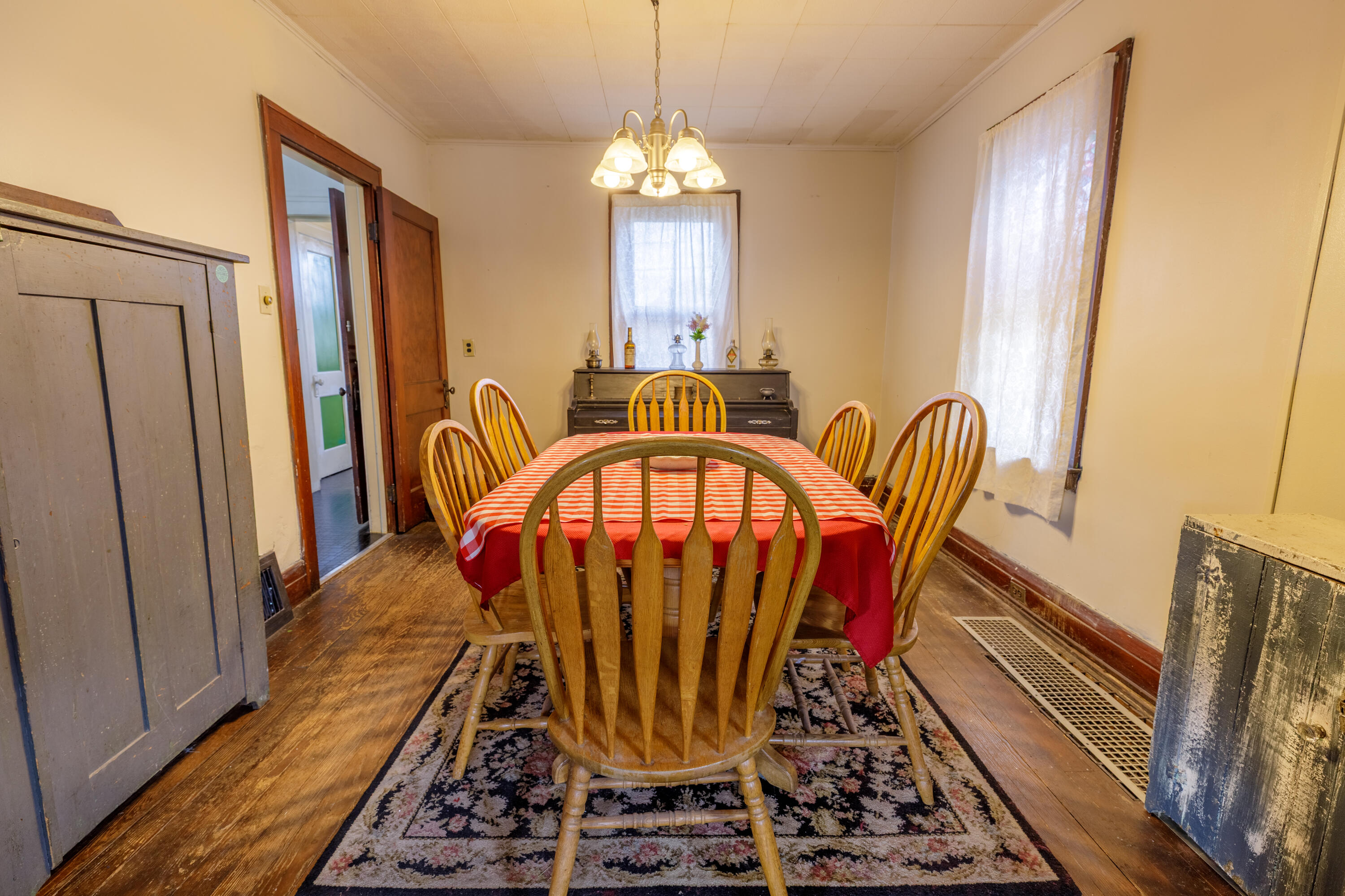 360 Burke Street River Rouge, MI 48218 - Photo 9 of 40 360 Burke-13