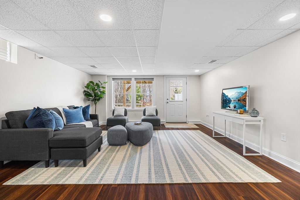 7 Alan R Gerrish Drive, Unit 7 Woburn, MA 01801 - Photo 11 of 40