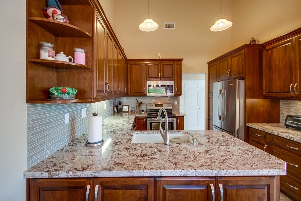 8920 Circle R View Lane Escondido, CA 92026 - Photo 6 of 25
