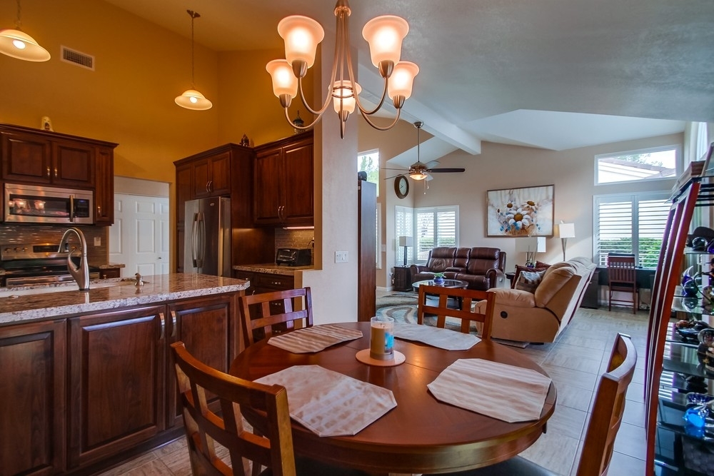 8920 Circle R View Lane Escondido, CA 92026 - Photo 8 of 25