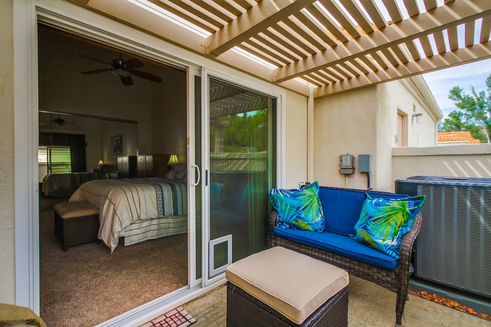 8920 Circle R View Lane Escondido, CA 92026 - Photo 10 of 25