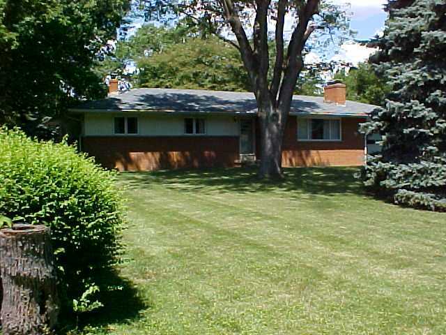 3235 Eastwick Road Columbus, OH 43232 - Photo 1 of 16 Gallery Image 1