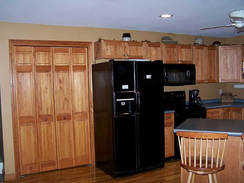 2007 Hillside Road Kingfield, ME 04947 - Photo 2 of 20 Kitchen.