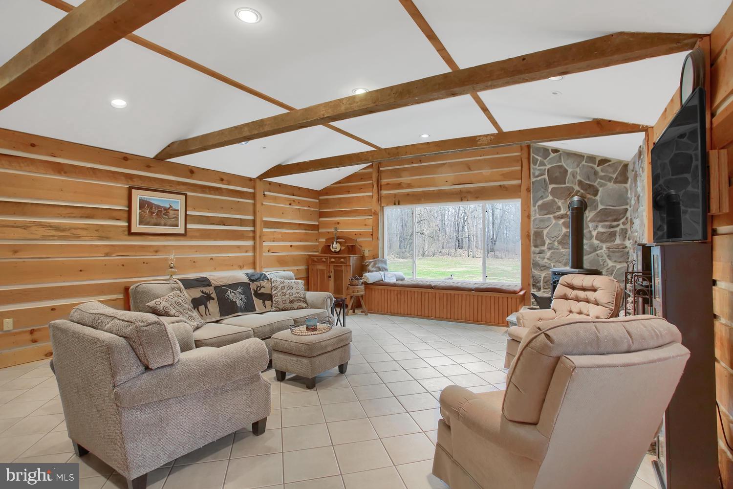534 Mountain Road Boiling Springs, PA 17007 - Photo 12 of 34 Gallery Image 12