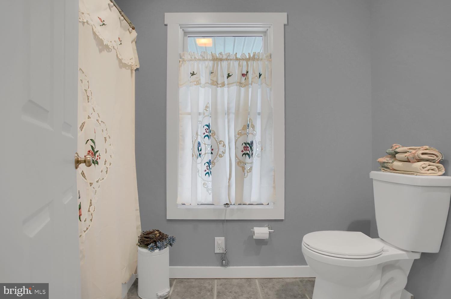534 Mountain Road Boiling Springs, PA 17007 - Photo 25 of 34 Gallery Image 25