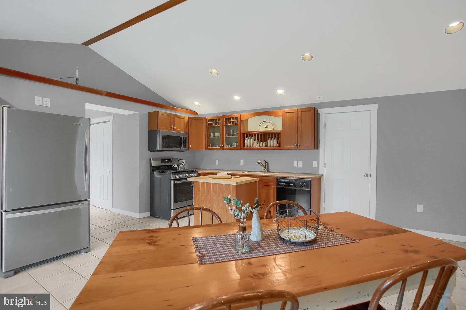 534 Mountain Road Boiling Springs, PA 17007 - Photo 10 of 34 Gallery Image 10