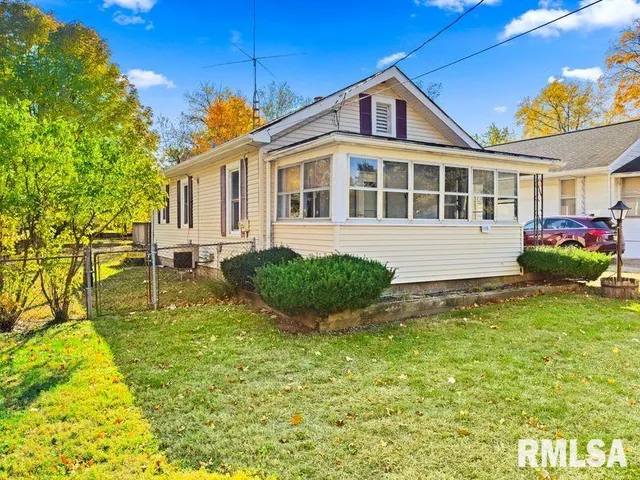 $62,000 | 1106 West Gift Avenue, Peoria, IL 61604