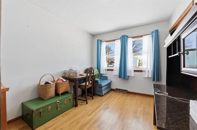 $280,000 | 205 West Olive Street, Raymore, MO 64083