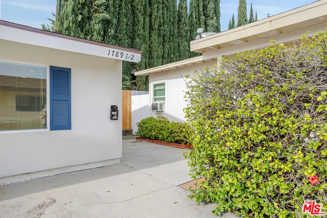 $2,295 | 1789 1/2 Atchison Street, Pasadena, CA 91104