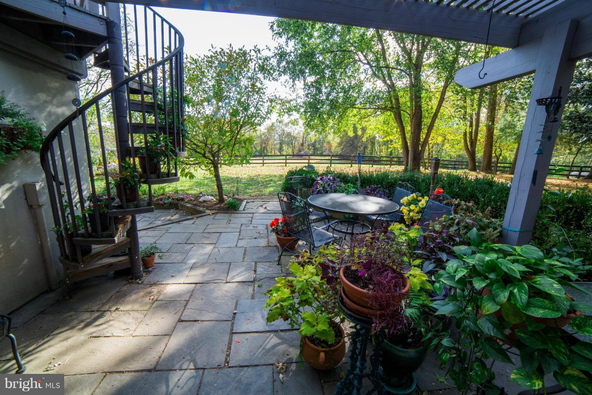 20296 Cockerill Road Purcellville, VA 20132 - Photo 14 of 30 Patio