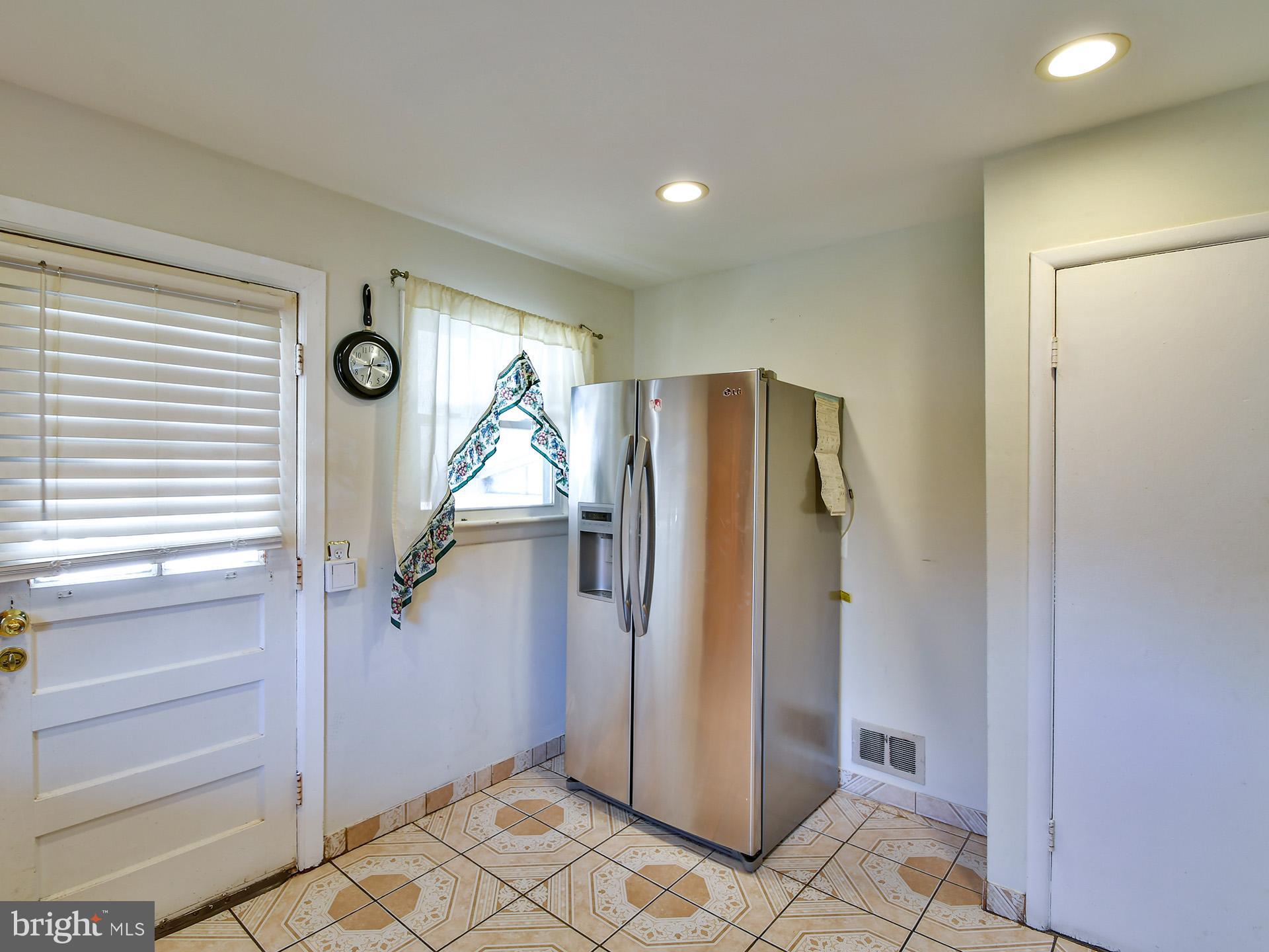 6601 Cipriano Road Lanham, MD 20706 - Photo 8 of 58