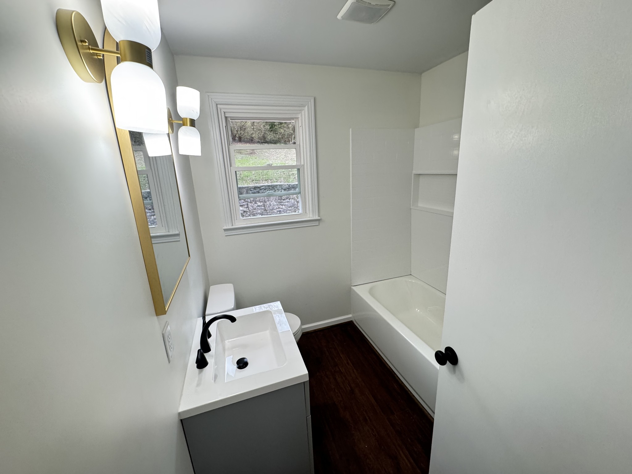 6443 Charlotte Rd Circle Nashville, TN 37209 - Photo 14 of 18