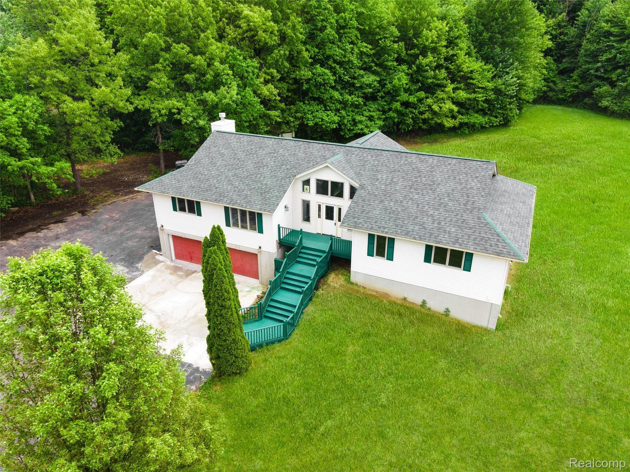 22135 Inkster Road Romulus, MI 48174 - Photo 1 of 40 1.jpg