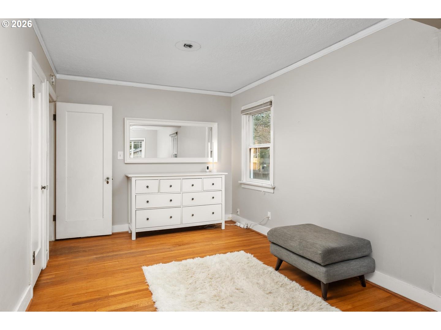 3825 Northeast 63rd Avenue Portland, OR 97213 - Photo 15 of 43 a room with furniture and mirror