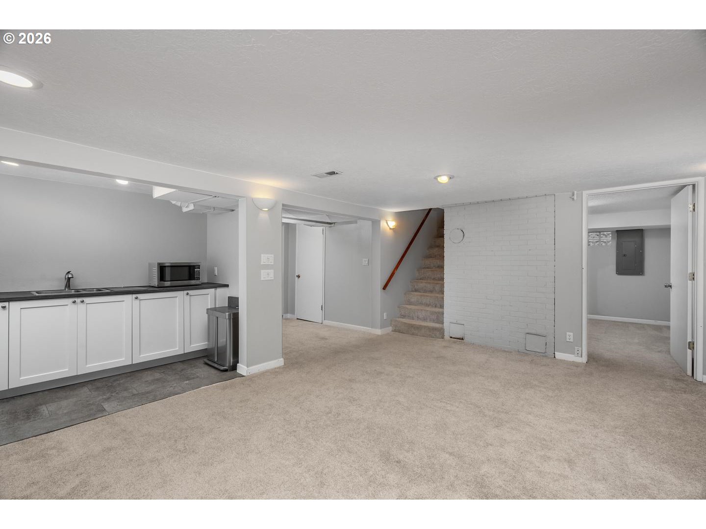 3825 Northeast 63rd Avenue Portland, OR 97213 - Photo 28 of 43 a view of an empty room