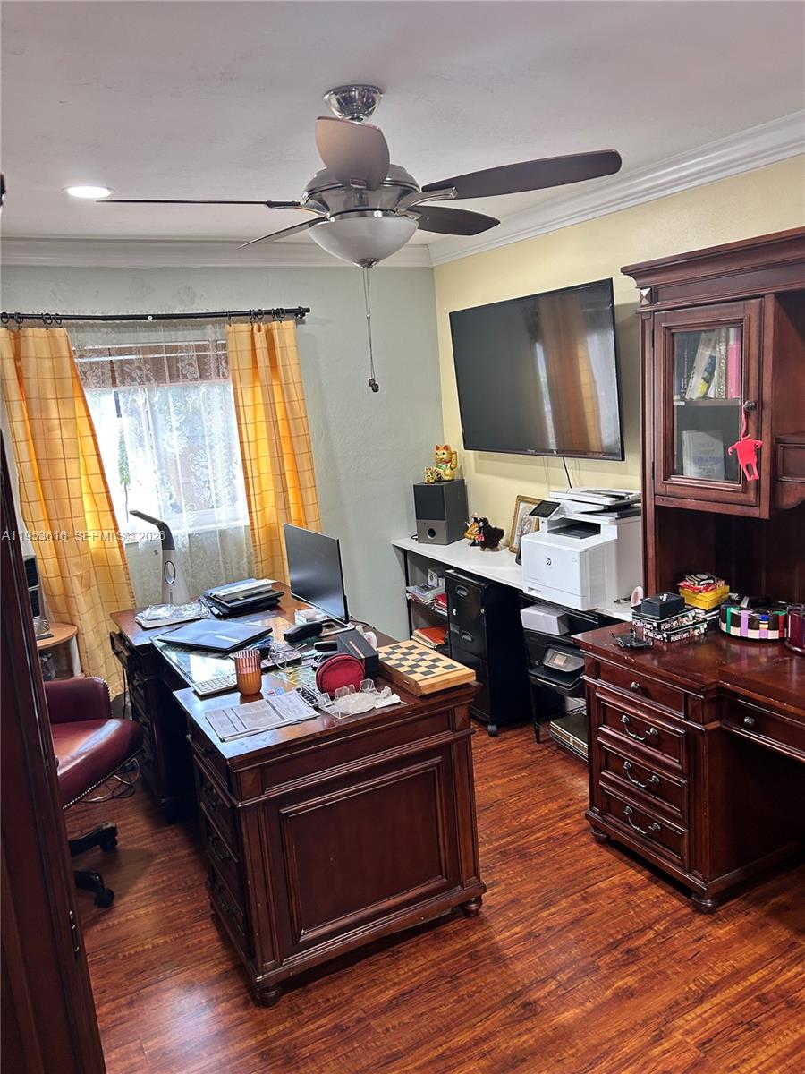 2600 Southwest 126th Avenue Miami, FL 33175 - Photo 19 of 23 a living room with furniture and flat screen tv