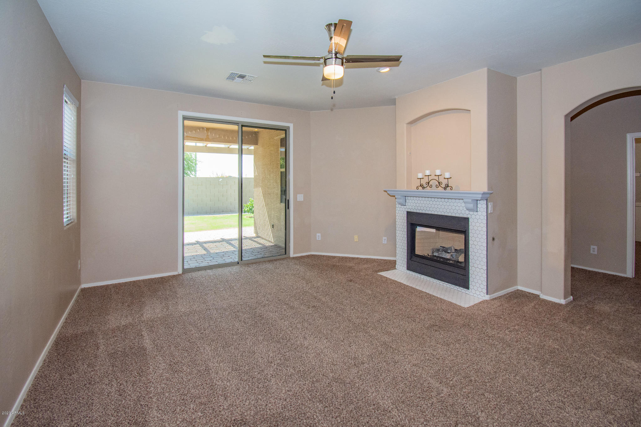 14253 West Boca Raton Road Surprise, AZ 85379 - Photo 5 of 29 _ADS1760