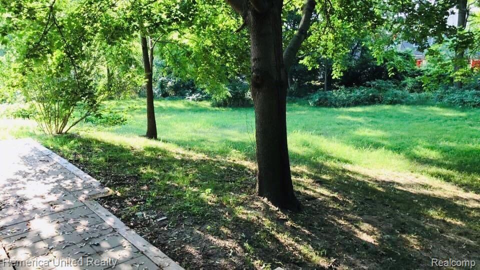 671 West Clark Road Ypsilanti, MI 48198 - Photo 2 of 12 DD191E91-9941-4E37-9FCC-6F868B8CA7E0.jpeg