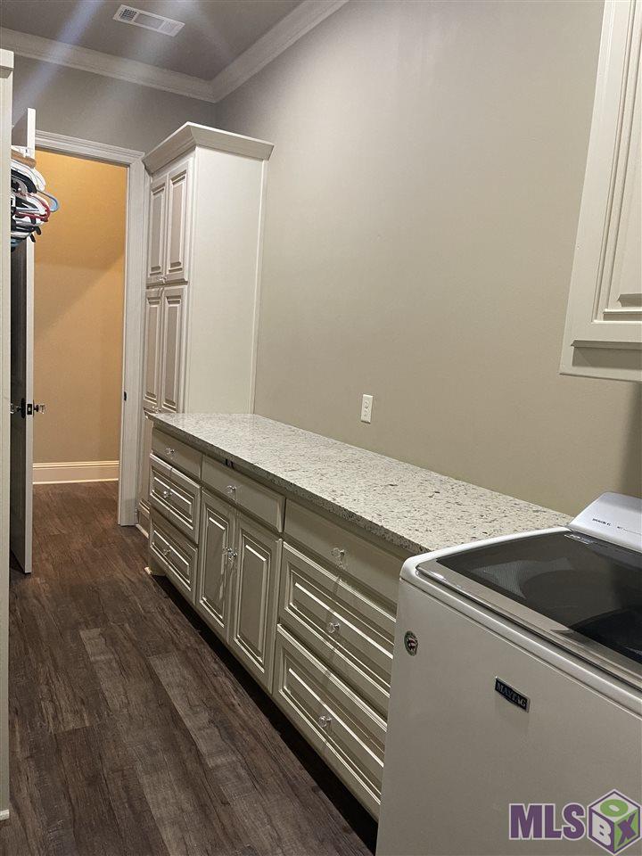 19398 Perrilloux Road Livingston, LA 70754 - Photo 23 of 39 Laundry Room