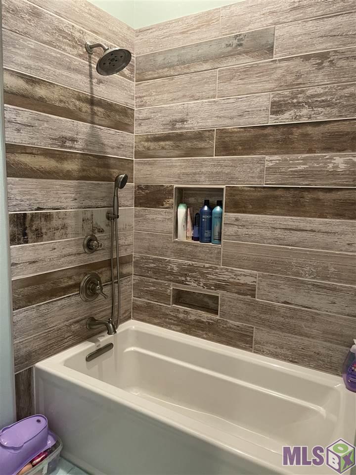 19398 Perrilloux Road Livingston, LA 70754 - Photo 26 of 39 Bathroom 2